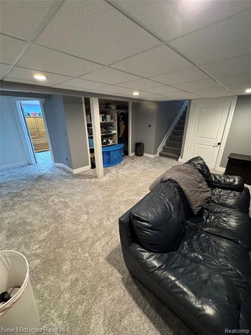 31090 Mc Namee, Fraser, MI 48026