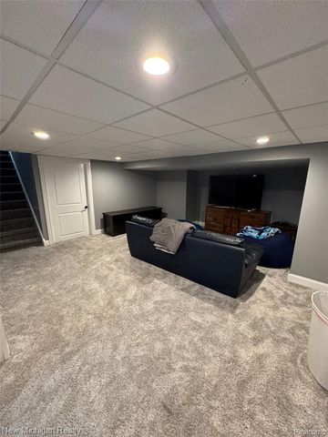 31090 Mc Namee, Fraser, MI 48026