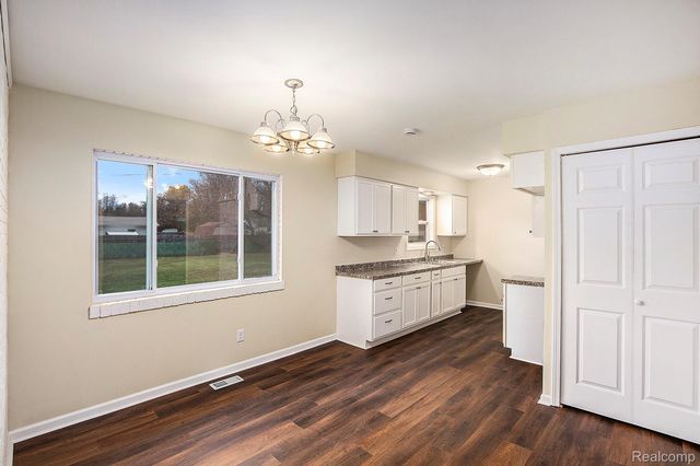 5111 Paro Drive, Genesee Charter Township, MI 48506