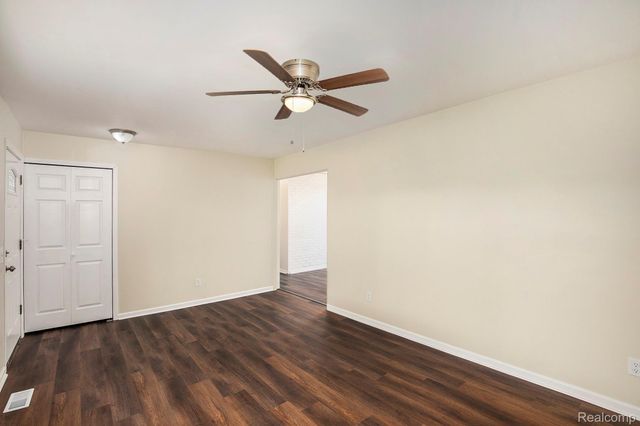 5111 Paro Drive, Genesee Charter Township, MI 48506