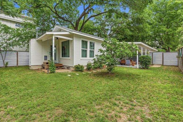 1122 Gunter ST, Austin, TX 78702