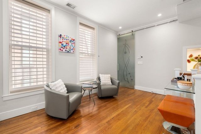 1 Worcester Sq 2, Boston, MA 02118