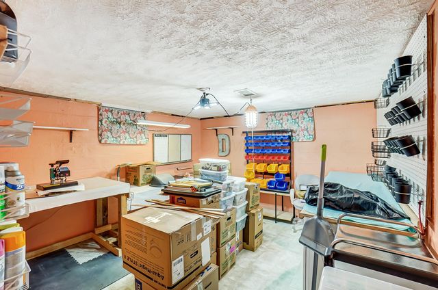 599 S Brinker Avenue, Columbus, OH 43204