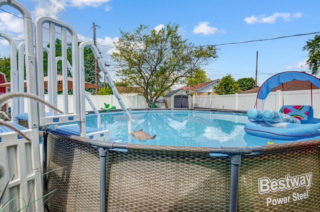 599 S Brinker Avenue, Columbus, OH 43204