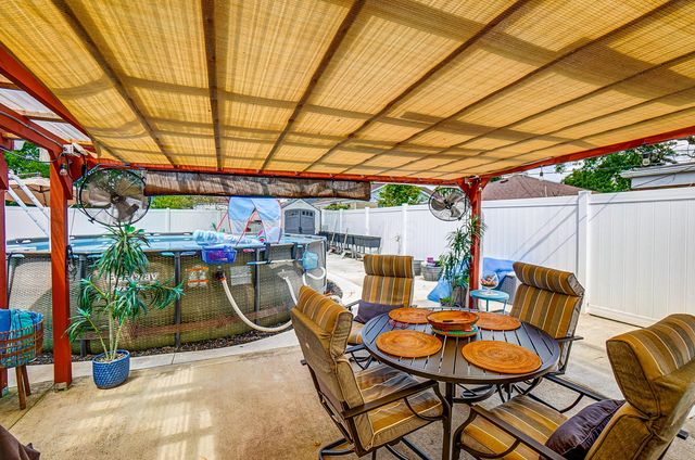 599 S Brinker Avenue, Columbus, OH 43204