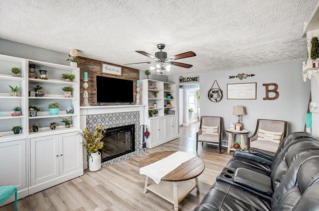 599 S Brinker Avenue, Columbus, OH 43204