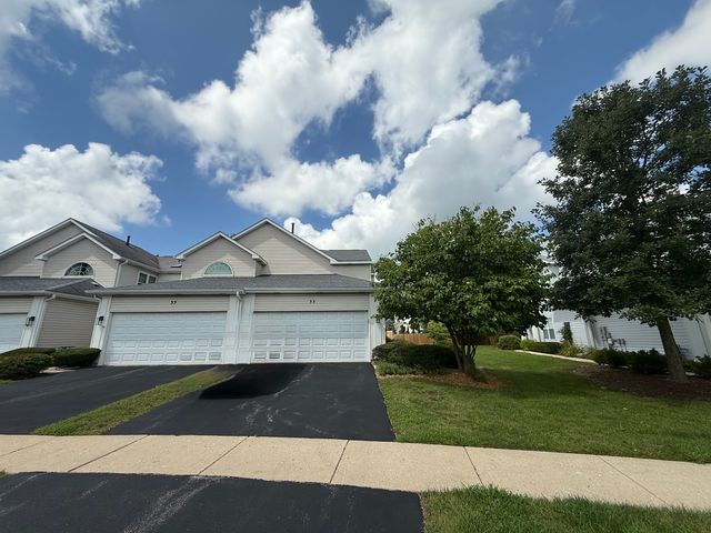 33 S Barton Trail, Batavia, IL 60510