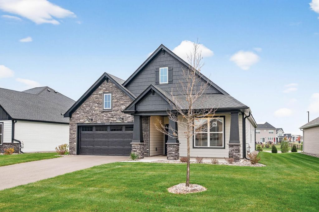 15143 Palm Street NW, Andover, MN 55304