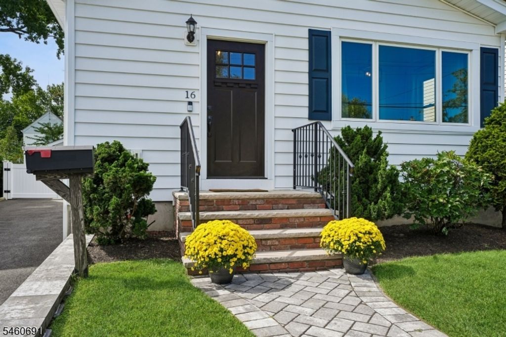 16 Remer Ave, Springfield Twp., NJ 07081 — photo 2
