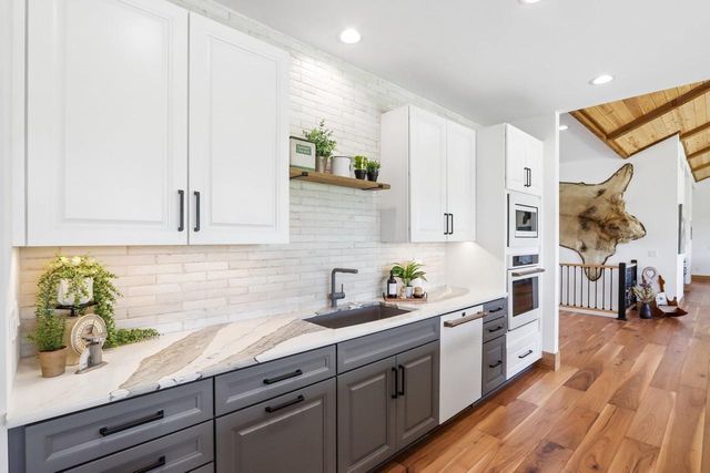 W9650 Rucks Road, Cambridge, WI 53523