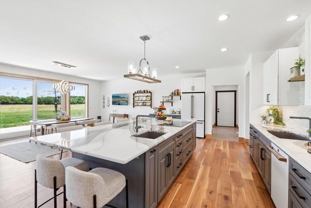 W9650 Rucks Road, Cambridge, WI 53523