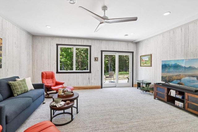 W9650 Rucks Road, Cambridge, WI 53523