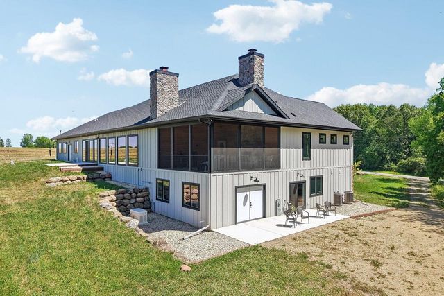 W9650 Rucks Road, Cambridge, WI 53523