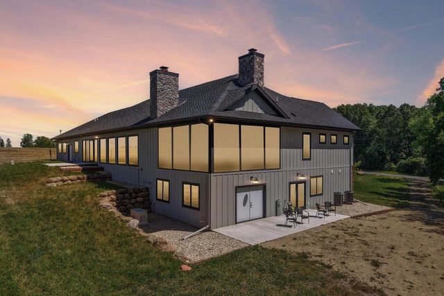 W9650 Rucks Road, Cambridge, WI 53523