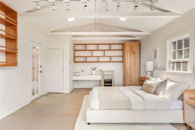 3746 Ocean View Avenue, Los Angeles, CA 90066