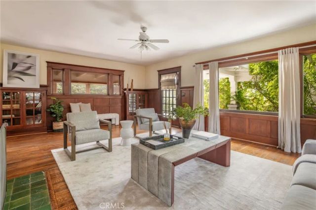 3746 Ocean View Avenue, Los Angeles, CA 90066