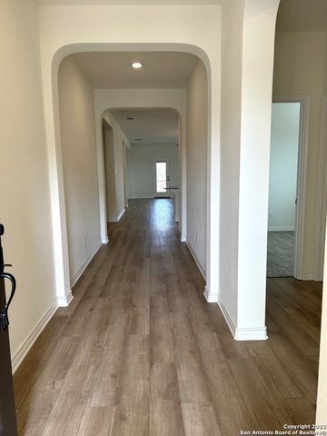 528 HARVEST FIELDS, New Braunfels, TX 78130