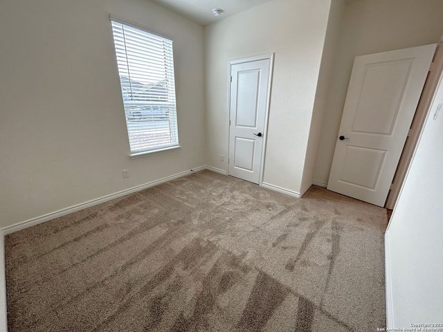 528 HARVEST FIELDS, New Braunfels, TX 78130