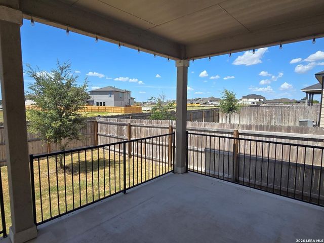 528 HARVEST FIELDS, New Braunfels, TX 78130