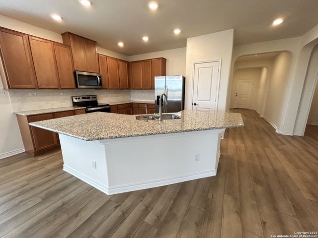 528 HARVEST FIELDS, New Braunfels, TX 78130