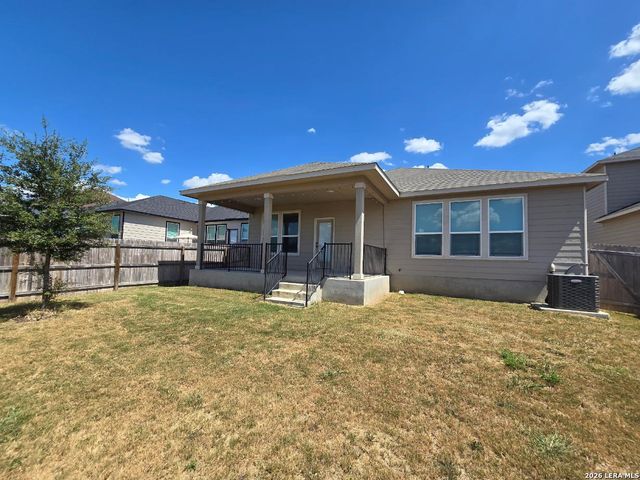 528 HARVEST FIELDS, New Braunfels, TX 78130