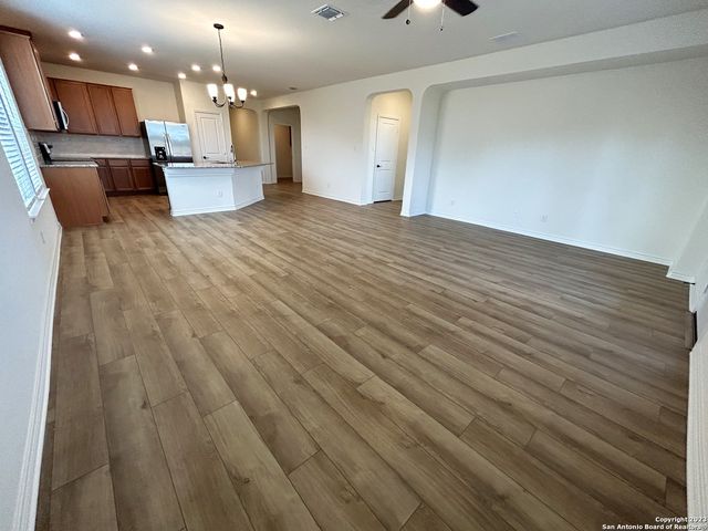 528 HARVEST FIELDS, New Braunfels, TX 78130