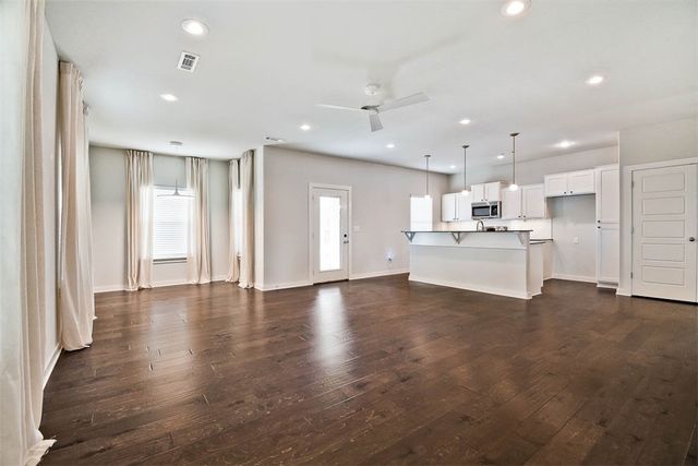 3917 SW Peachwood Drive, Bentonville, AR 72713
