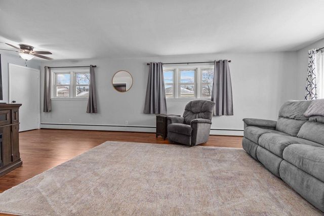 719 W 8TH AVENUE, Oshkosh, WI 54902