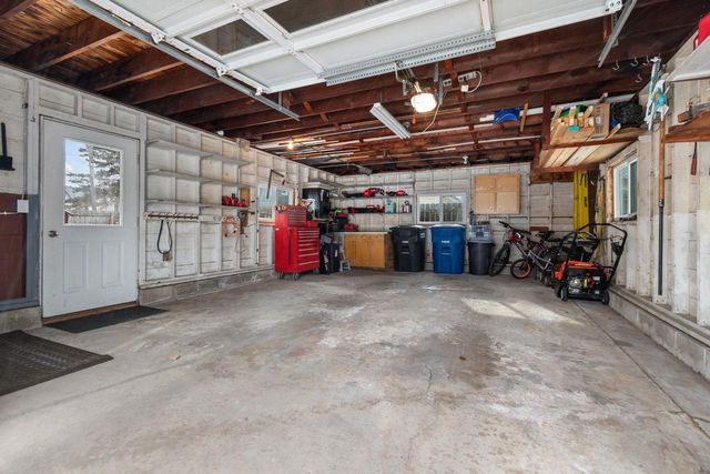 719 W 8TH AVENUE, Oshkosh, WI 54902