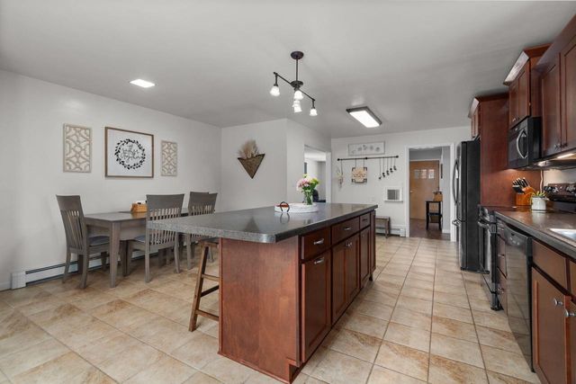 719 W 8TH AVENUE, Oshkosh, WI 54902