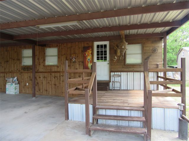 8927 Cartwright Drive, Cresson, TX 76035