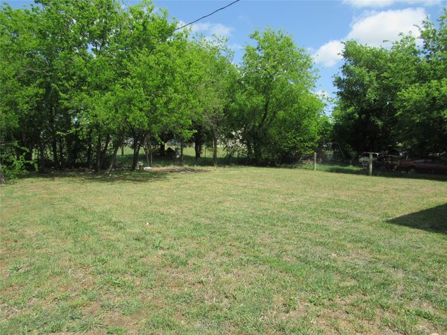 8927 Cartwright Drive, Cresson, TX 76035