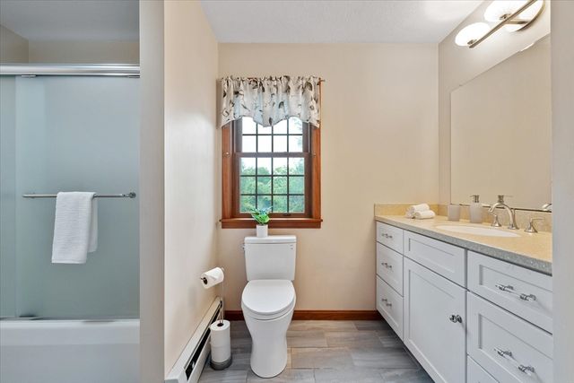 12 Rice Rd, Auburn, MA 01501