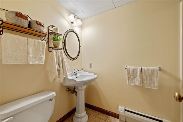 12 Rice Rd, Auburn, MA 01501