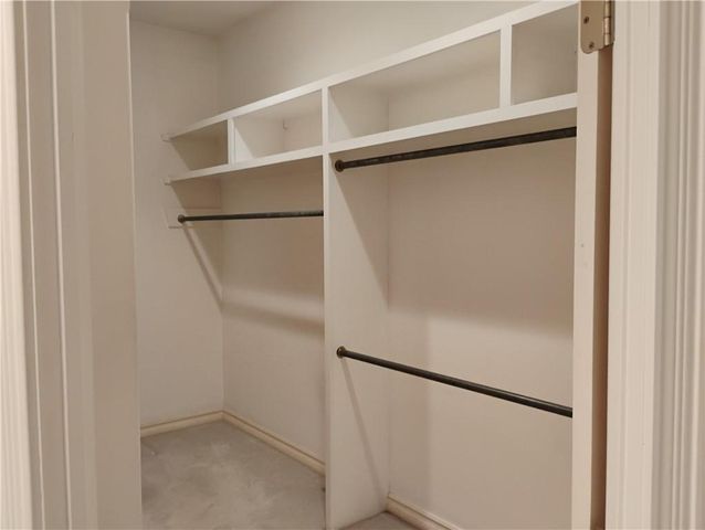 724 VILLAGE Drive, Girard, KS 66743