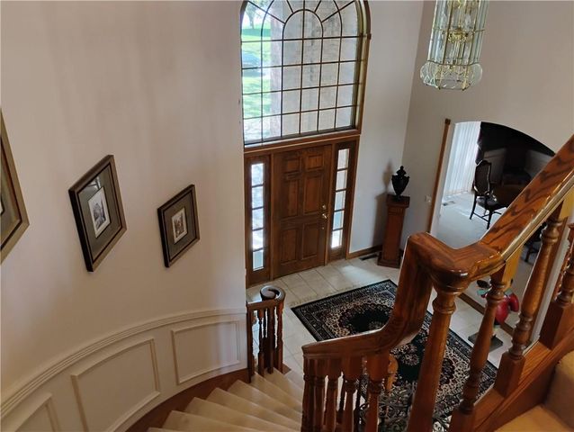 724 VILLAGE Drive, Girard, KS 66743