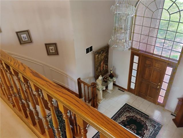 724 VILLAGE Drive, Girard, KS 66743