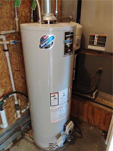 724 VILLAGE Drive, Girard, KS 66743