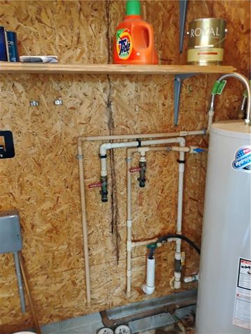 724 VILLAGE Drive, Girard, KS 66743