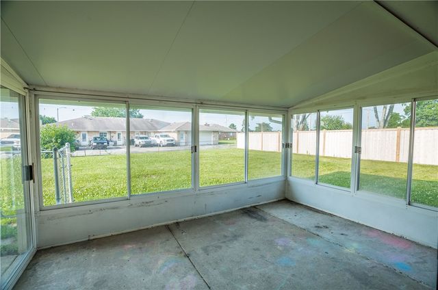 970 W Alkaline Springs Road, Vandalia, OH 45377