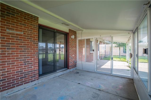 970 W Alkaline Springs Road, Vandalia, OH 45377