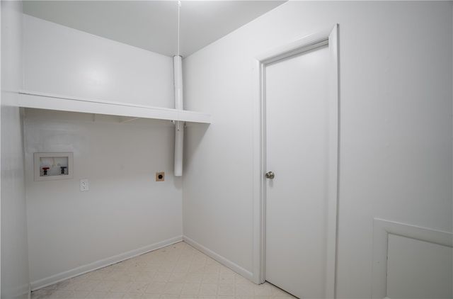 970 W Alkaline Springs Road, Vandalia, OH 45377