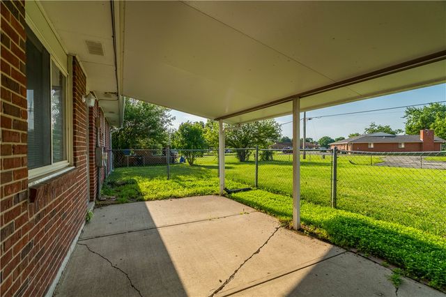 970 W Alkaline Springs Road, Vandalia, OH 45377