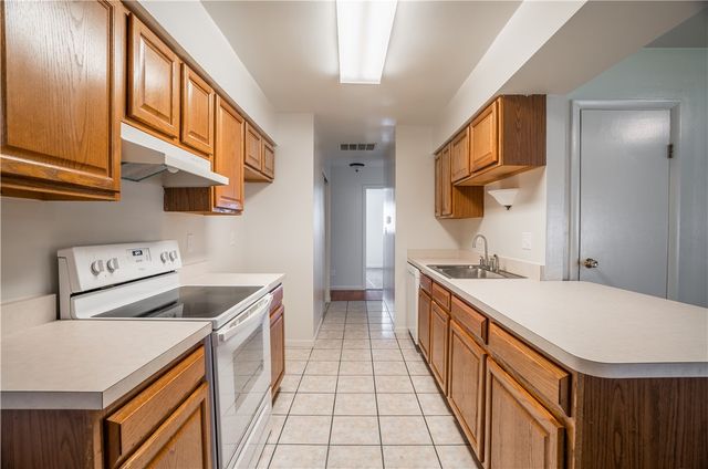 970 W Alkaline Springs Road, Vandalia, OH 45377