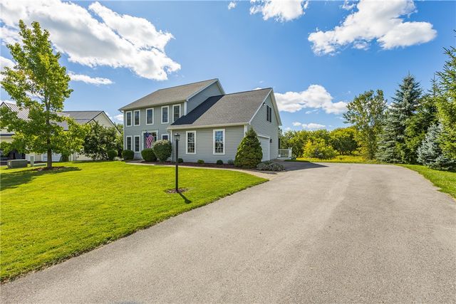 5199 Crescent Hill, Canandaigua Town, NY 14424