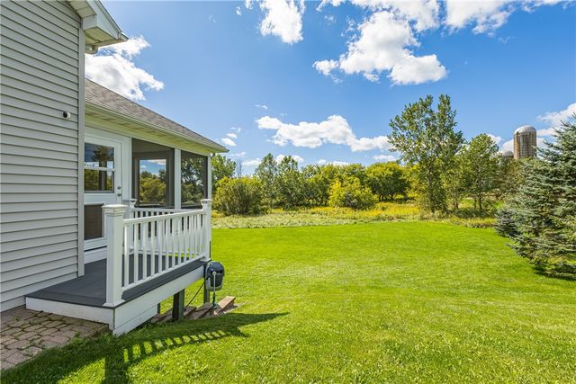 5199 Crescent Hill, Canandaigua Town, NY 14424