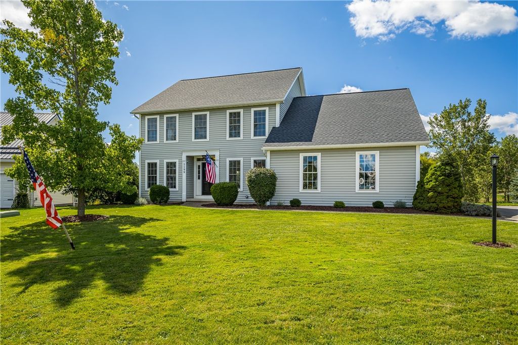 5199 Crescent Hill, Canandaigua Town, NY 14424