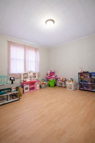 1502 S Galena Avenue, Dixon, IL 61021