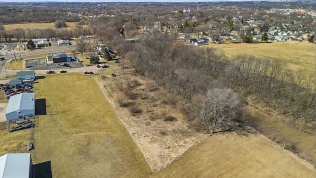 1502 S Galena Avenue, Dixon, IL 61021