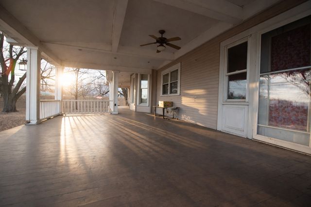 1502 S Galena Avenue, Dixon, IL 61021